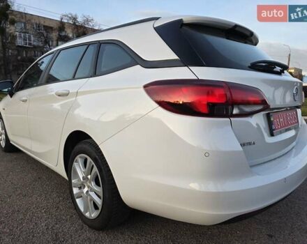 Белый Опель Астра, объемом двигателя 1.6 л и пробегом 178 тыс. км за 9999 $, фото 23 на Automoto.ua