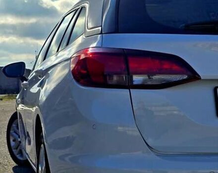 Білий Опель Астра, об'ємом двигуна 1.6 л та пробігом 132 тис. км за 12000 $, фото 3 на Automoto.ua