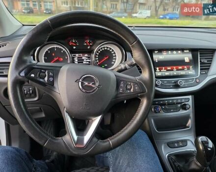 Белый Опель Астра, объемом двигателя 1.6 л и пробегом 178 тыс. км за 9999 $, фото 37 на Automoto.ua