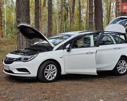 Опель Астра 2018 в Чернигове на Automoto.ua Белый Опель Астра, объемом двигателя 1.6 л и пробегом 248 тыс. км за 8999 $, фото 40 на Automoto.ua