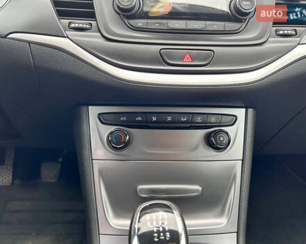 Белый Опель Астра, объемом двигателя 1.6 л и пробегом 195 тыс. км за 9899 $, фото 20 на Automoto.ua