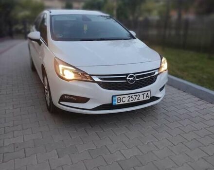 Белый Опель Астра, объемом двигателя 1.6 л и пробегом 215 тыс. км за 11600 $, фото 1 на Automoto.ua
