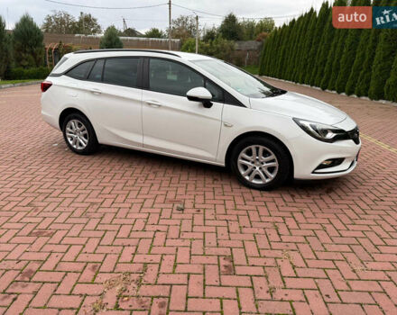 Белый Опель Астра, объемом двигателя 1.6 л и пробегом 152 тыс. км за 11100 $, фото 6 на Automoto.ua
