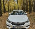 Опель Астра 2019 у Нетешине на Automoto.ua Білий Опель Астра, об'ємом двигуна 1.6 л та пробігом 212 тис. км за 11300 $, фото 5 на Automoto.ua