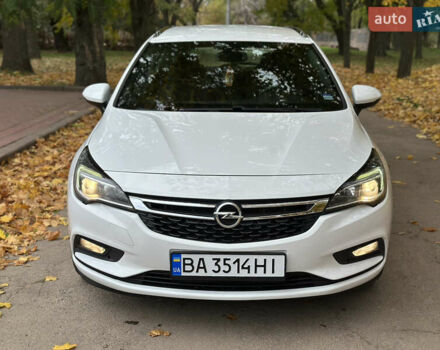 Опель Астра 2019 в Кропивницком (Кировограде) на Automoto.ua Белый Опель Астра, объемом двигателя 1.6 л и пробегом 217 тыс. км за 11500 $, фото 1 на Automoto.ua