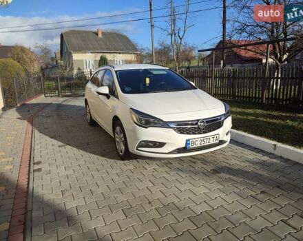 Опель Астра 2019 в Трускавце на Automoto.ua Белый Опель Астра, объемом двигателя 1.6 л и пробегом 215 тыс. км за 11900 $, фото 1 на Automoto.ua