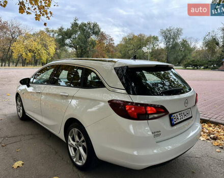 Опель Астра 2019 в Кропивницком (Кировограде) на Automoto.ua Белый Опель Астра, объемом двигателя 1.6 л и пробегом 217 тыс. км за 11500 $, фото 4 на Automoto.ua