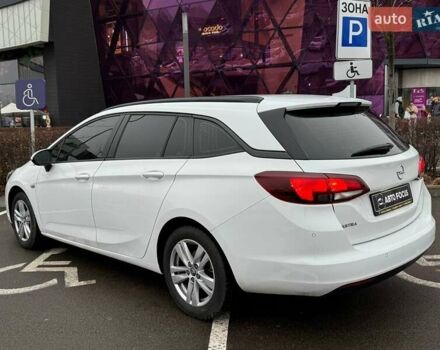 Белый Опель Астра, объемом двигателя 1.5 л и пробегом 130 тыс. км за 12990 $, фото 4 на Automoto.ua