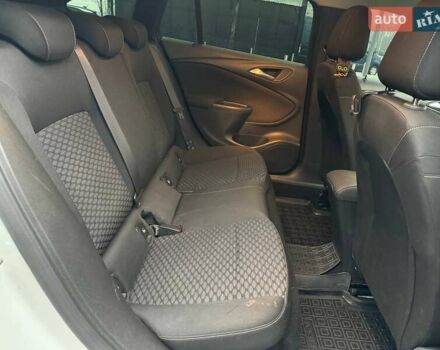 Белый Опель Астра, объемом двигателя 1.5 л и пробегом 130 тыс. км за 12990 $, фото 9 на Automoto.ua