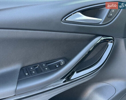 Белый Опель Астра, объемом двигателя 1.5 л и пробегом 124 тыс. км за 13799 $, фото 49 на Automoto.ua