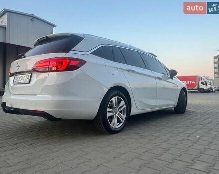 Белый Опель Астра, объемом двигателя 1.5 л и пробегом 258 тыс. км за 10900 $, фото 2 на Automoto.ua