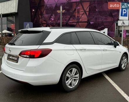 Белый Опель Астра, объемом двигателя 1.5 л и пробегом 130 тыс. км за 12990 $, фото 6 на Automoto.ua