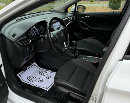 Белый Опель Астра, объемом двигателя 1.5 л и пробегом 196 тыс. км за 12400 $, фото 24 на Automoto.ua