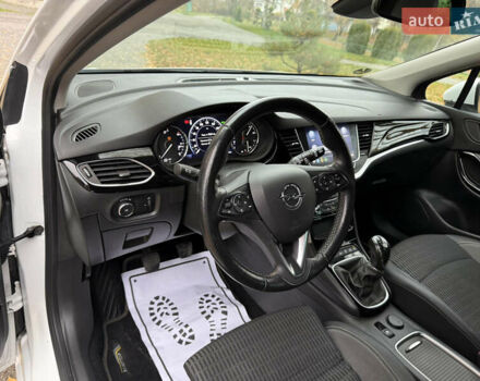 Белый Опель Астра, объемом двигателя 1.5 л и пробегом 196 тыс. км за 12400 $, фото 26 на Automoto.ua