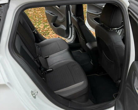 Белый Опель Астра, объемом двигателя 1.5 л и пробегом 196 тыс. км за 12400 $, фото 52 на Automoto.ua