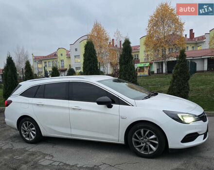 Белый Опель Астра, объемом двигателя 1.5 л и пробегом 207 тыс. км за 13800 $, фото 2 на Automoto.ua