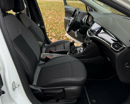 Белый Опель Астра, объемом двигателя 1.5 л и пробегом 196 тыс. км за 12400 $, фото 47 на Automoto.ua