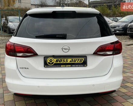 Белый Опель Астра, объемом двигателя 1.5 л и пробегом 115 тыс. км за 14600 $, фото 5 на Automoto.ua