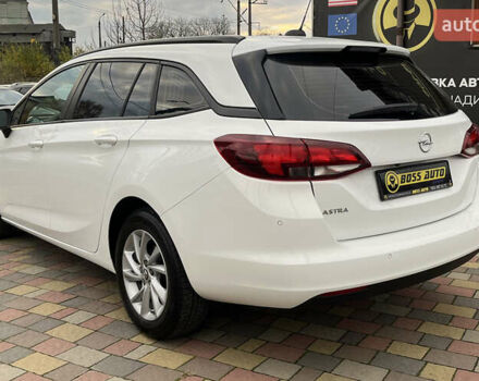 Белый Опель Астра, объемом двигателя 1.5 л и пробегом 115 тыс. км за 14600 $, фото 4 на Automoto.ua