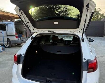 Белый Опель Астра, объемом двигателя 1.5 л и пробегом 207 тыс. км за 13800 $, фото 4 на Automoto.ua