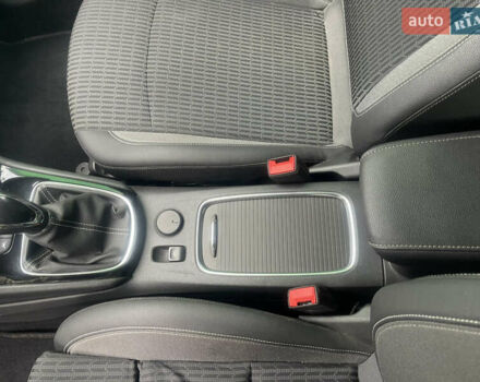 Белый Опель Астра, объемом двигателя 1.5 л и пробегом 140 тыс. км за 14200 $, фото 6 на Automoto.ua