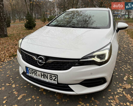 Белый Опель Астра, объемом двигателя 1.5 л и пробегом 196 тыс. км за 12400 $, фото 4 на Automoto.ua