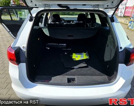 Белый Опель Астра, объемом двигателя 1.5 л и пробегом 100 тыс. км за 14500 $, фото 4 на Automoto.ua