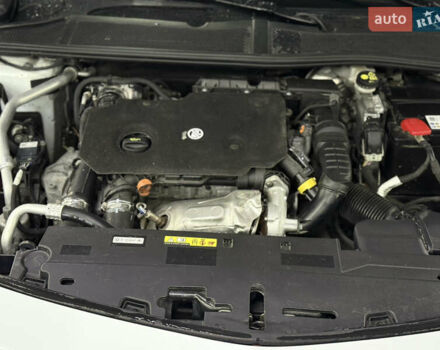 Белый Опель Астра, объемом двигателя 1.5 л и пробегом 23 тыс. км за 20499 $, фото 24 на Automoto.ua