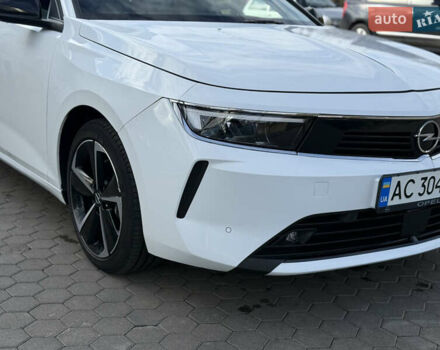 Белый Опель Астра, объемом двигателя 1.5 л и пробегом 23 тыс. км за 20499 $, фото 2 на Automoto.ua
