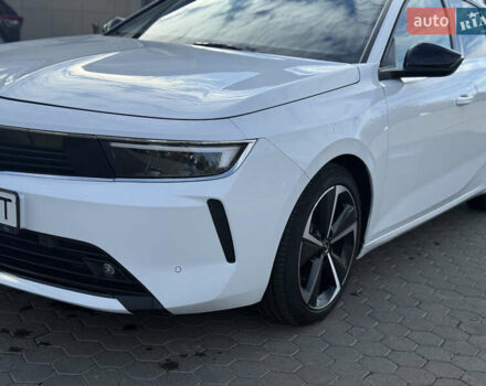 Белый Опель Астра, объемом двигателя 1.5 л и пробегом 23 тыс. км за 20499 $, фото 4 на Automoto.ua