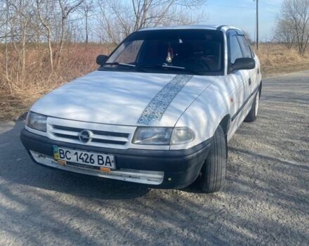 Белый Опель Астра, объемом двигателя 1.4 л и пробегом 248 тыс. км за 901 $, фото 1 на Automoto.ua