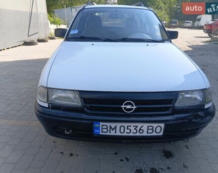 Білий Опель Астра, об'ємом двигуна 2 л та пробігом 350 тис. км за 1550 $, фото 1 на Automoto.ua