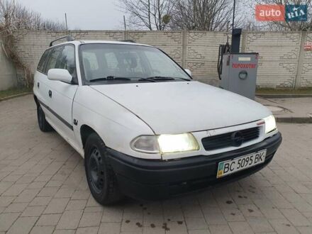 Опель Астра 1993 в Стрые на Automoto.ua Белый Опель Астра, объемом двигателя 1.6 л и пробегом 375 тыс. км за 1150 $, фото 1 на Automoto.ua