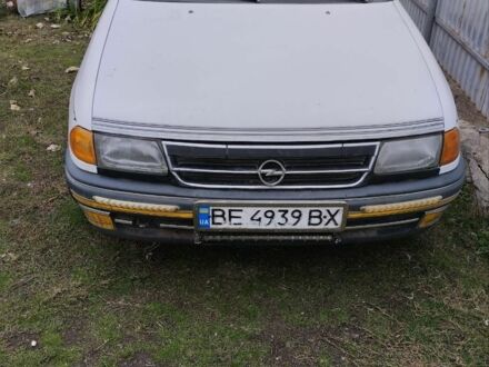 Білий Опель Астра, об'ємом двигуна 1.4 л та пробігом 200 тис. км за 1500 $, фото 1 на Automoto.ua