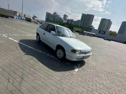 Опель Астра 1993 в Одессе на Automoto.ua Белый Опель Астра, объемом двигателя 1.4 л и пробегом 400 тыс. км за 1300 $, фото 1 на Automoto.ua