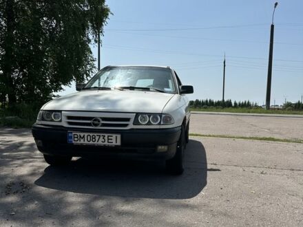Опель Астра 1994 в Коропе на Automoto.ua Белый Опель Астра, объемом двигателя 1.7 л и пробегом 247 тыс. км за 1400 $, фото 1 на Automoto.ua
