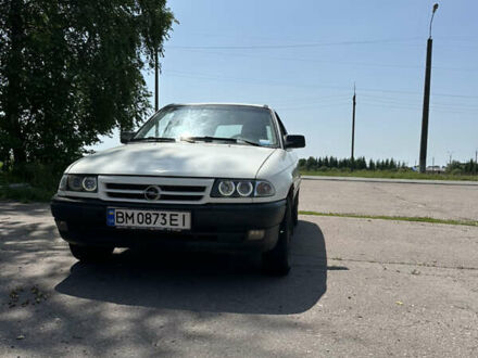 Опель Астра 1994 в Коропе на Automoto.ua Белый Опель Астра, объемом двигателя 1.7 л и пробегом 247 тыс. км за 1400 $, фото 1 на Automoto.ua