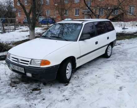 Белый Опель Астра, объемом двигателя 1.4 л и пробегом 377 тыс. км за 1499 $, фото 1 на Automoto.ua