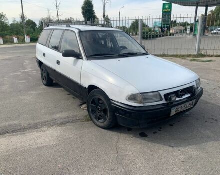 Білий Опель Астра, об'ємом двигуна 1.6 л та пробігом 200 тис. км за 948 $, фото 1 на Automoto.ua