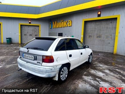 Білий Опель Астра, об'ємом двигуна 1.6 л та пробігом 0 тис. км за 950 $, фото 1 на Automoto.ua