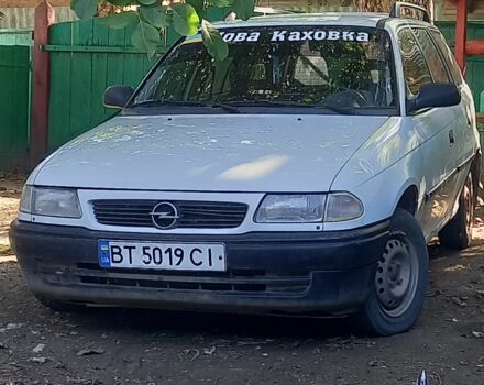 Белый Опель Астра, объемом двигателя 0 л и пробегом 600 тыс. км за 1400 $, фото 1 на Automoto.ua