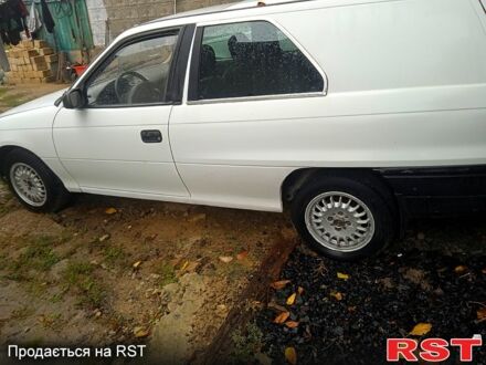 Опель Астра 1995 в Тульчине на Automoto.ua Белый Опель Астра, объемом двигателя 1.4 л и пробегом 196 тыс. км за 790 $, фото 1 на Automoto.ua