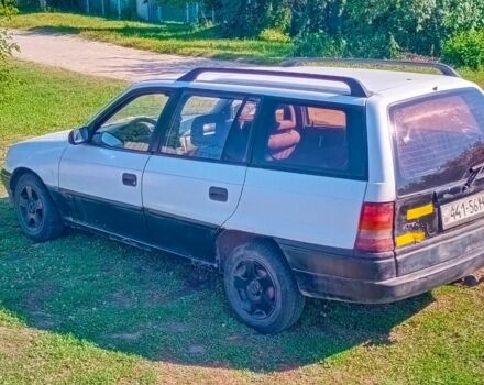Білий Опель Астра, об'ємом двигуна 1.6 л та пробігом 400 тис. км за 1234 $, фото 1 на Automoto.ua