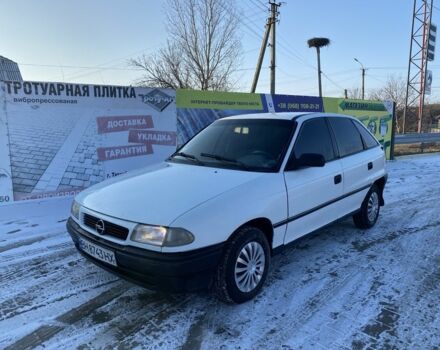 Белый Опель Астра, объемом двигателя 1.6 л и пробегом 250 тыс. км за 1500 $, фото 1 на Automoto.ua