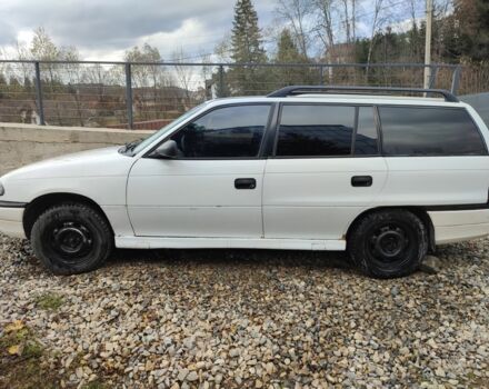 Белый Опель Астра, объемом двигателя 1.6 л и пробегом 15 тыс. км за 1700 $, фото 1 на Automoto.ua