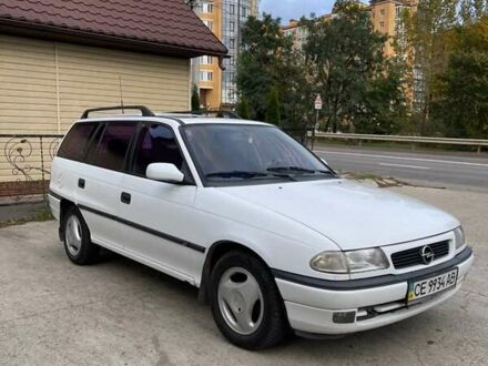 Опель Астра 1997 в Черновцах на Automoto.ua Белый Опель Астра, объемом двигателя 1.39 л и пробегом 335 тыс. км за 2200 $, фото 1 на Automoto.ua