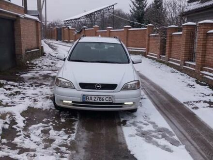 Белый Опель Астра, объемом двигателя 1.6 л и пробегом 324 тыс. км за 2800 $, фото 1 на Automoto.ua