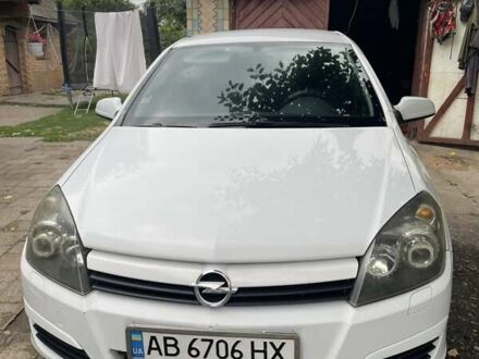 Опель Астра 2005 в Ильинцах на Automoto.ua Белый Опель Астра, объемом двигателя 1.6 л и пробегом 230 тыс. км за 3999 $, фото 1 на Automoto.ua