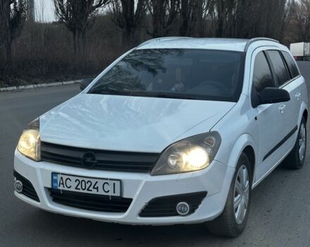 Белый Опель Астра, объемом двигателя 1.9 л и пробегом 300 тыс. км за 3950 $, фото 1 на Automoto.ua