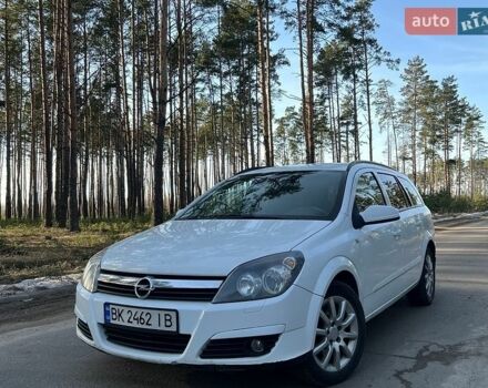 Белый Опель Астра, объемом двигателя 1.9 л и пробегом 380 тыс. км за 3590 $, фото 1 на Automoto.ua